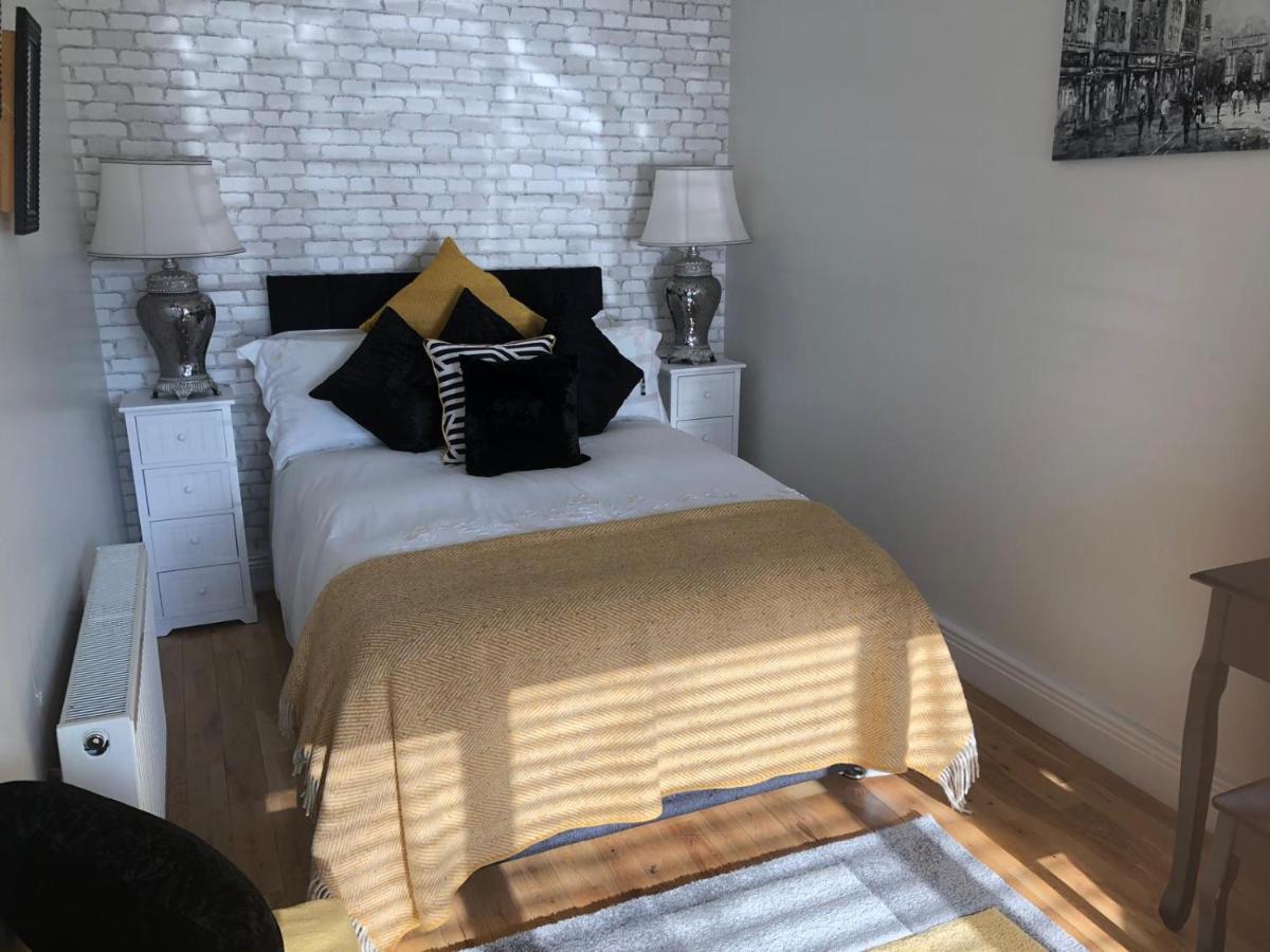 Beechtree House Bed & Breakfast Leixlip ภายนอก รูปภาพ